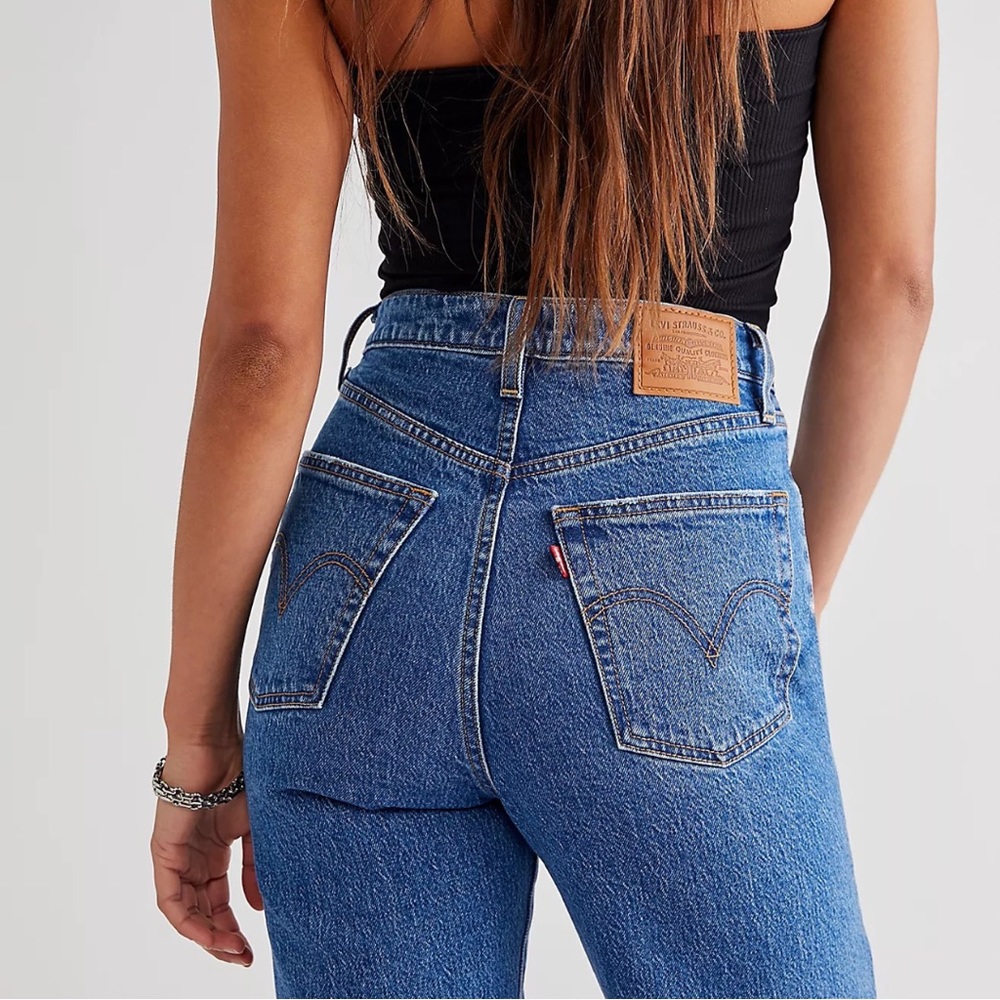 Levi's Ribcage Straight Ankle Jeans